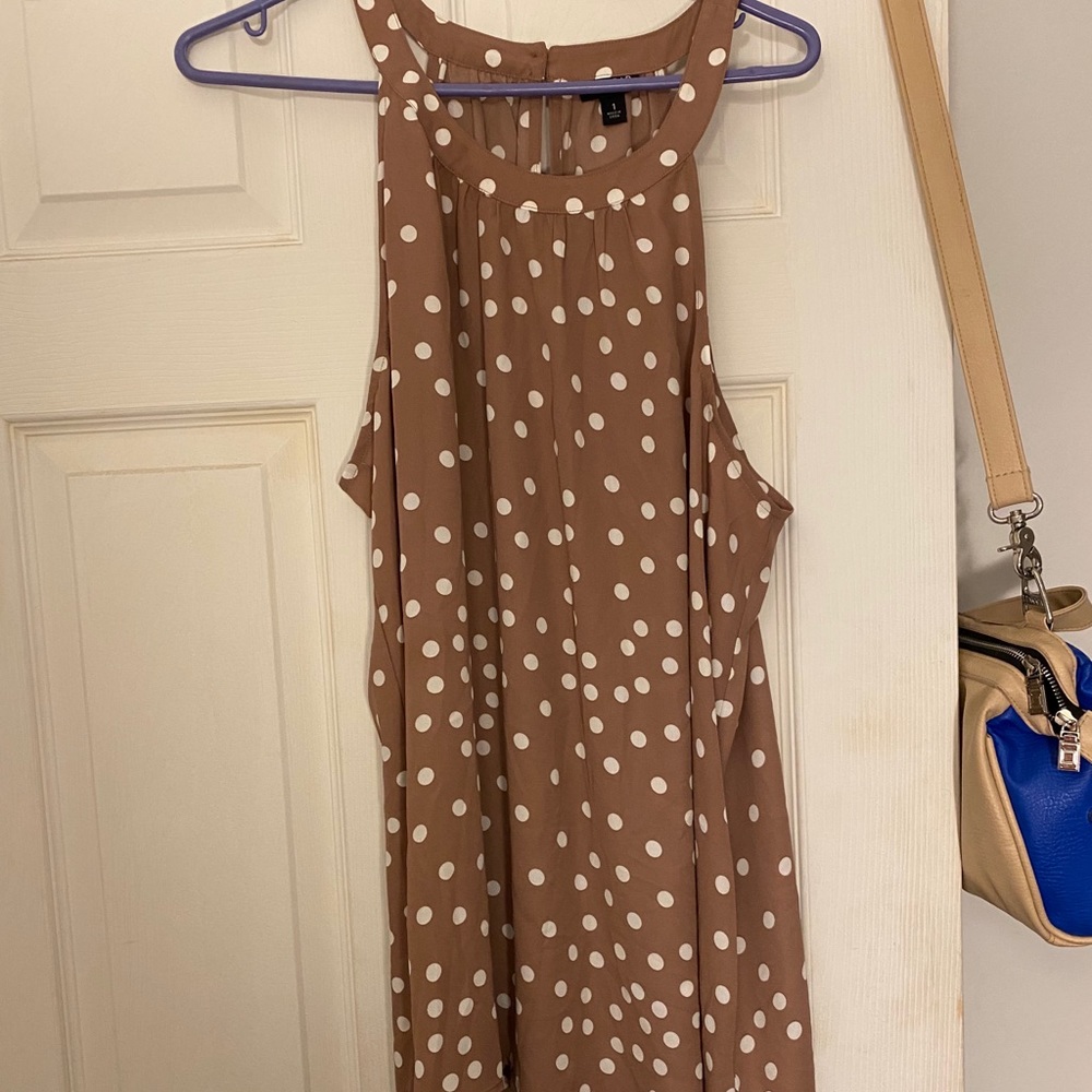 Light brown polka dot tank